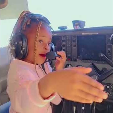 ANGALIA MTOTO WA DIAMOND (TIFFA) AKIENDESHA NDEGE✈