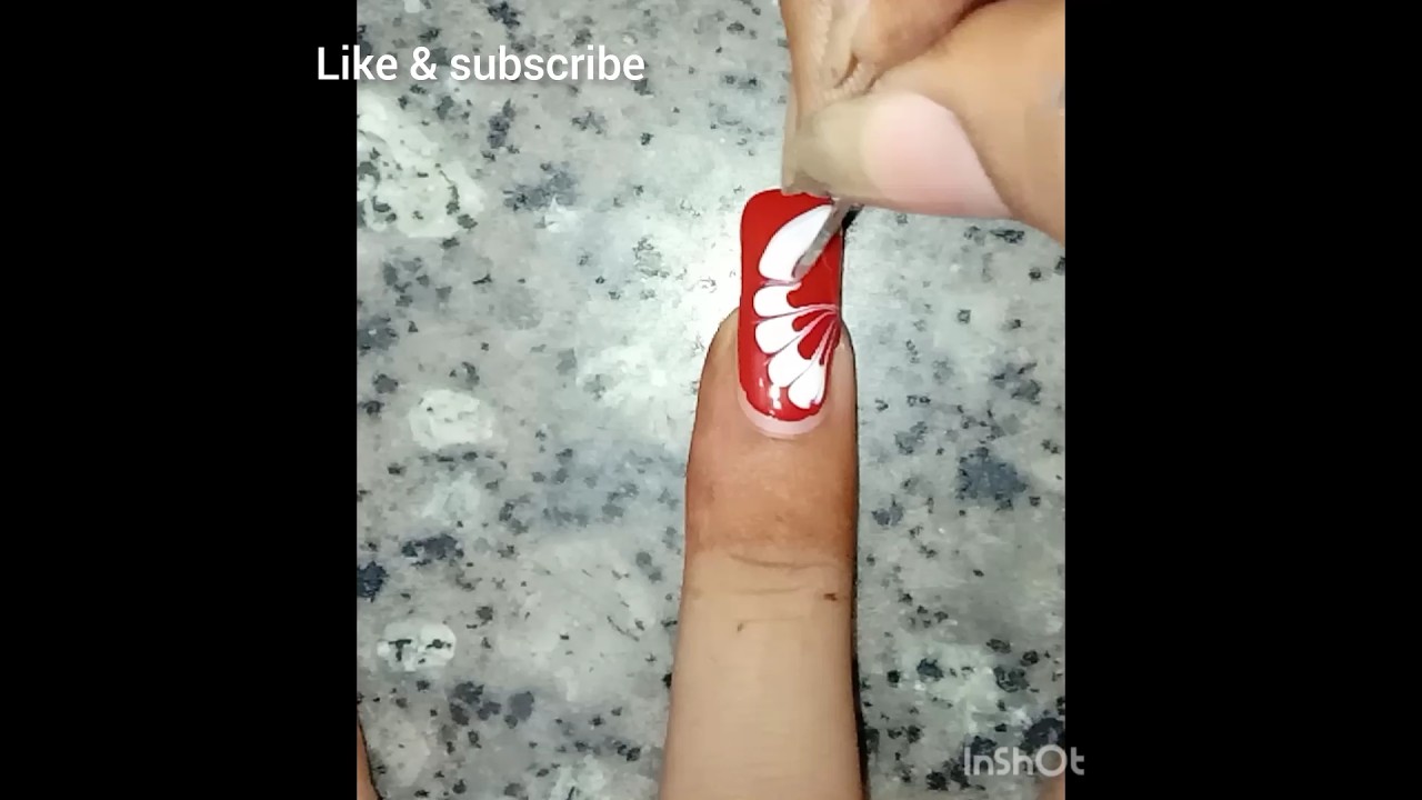 simple flower nail art design 