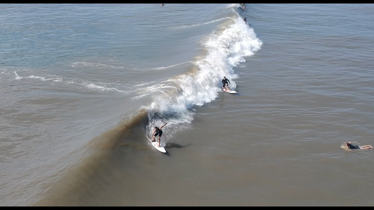 Mais um dia de boas ondas, sem vento, sem corrente, surf fácil para todos!