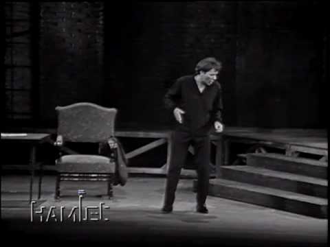 Hamlet "rogue and peasant slave am I" Richard Burton (1964)