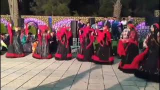 رقص دستمال دست جمعی قشقایی.Qashqai handkerchief dance.