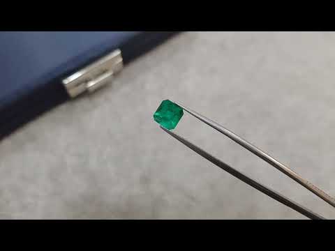 Emerald Vivid Green 1.75 ct, Colombia Video  № 2