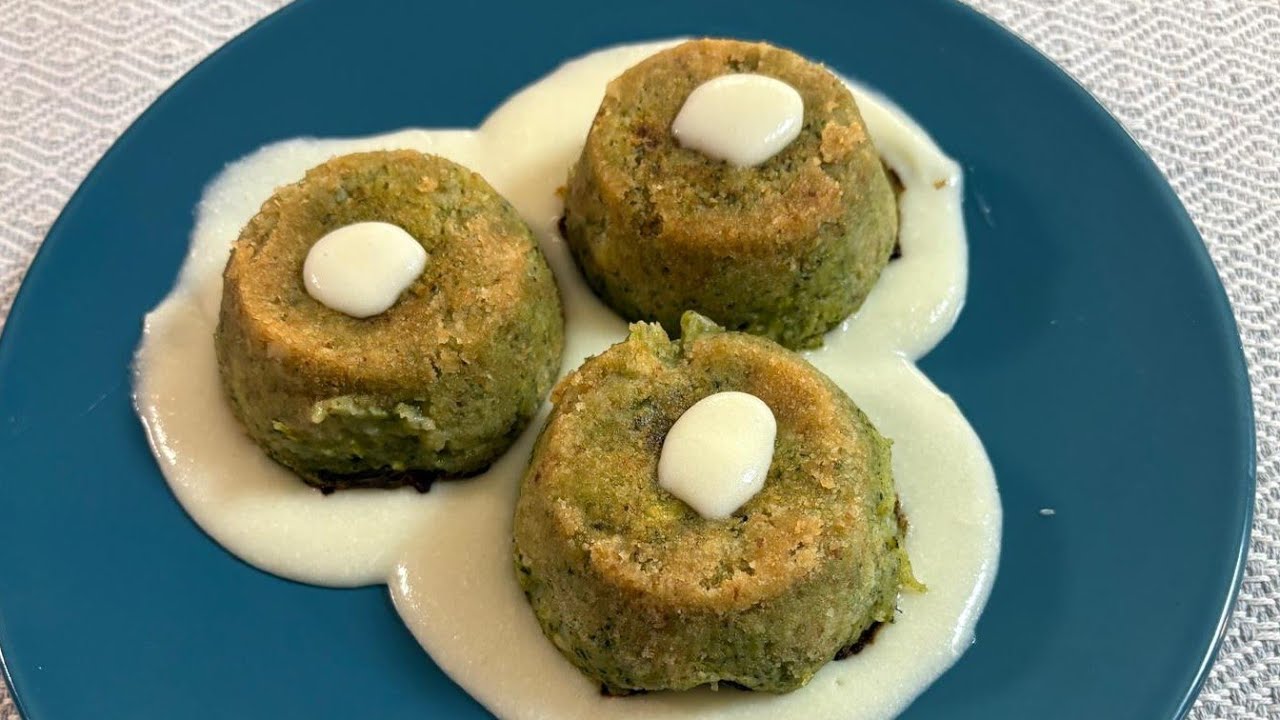 Tortino di patate e broccoli con cuore di mozzarella con crema al formaggio