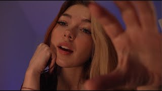 The most comforting face tapping & scratching  [ASMR | unintelligible whispers & mumbling]