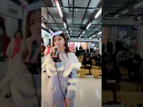 两个世界 抖音网红思思翻唱