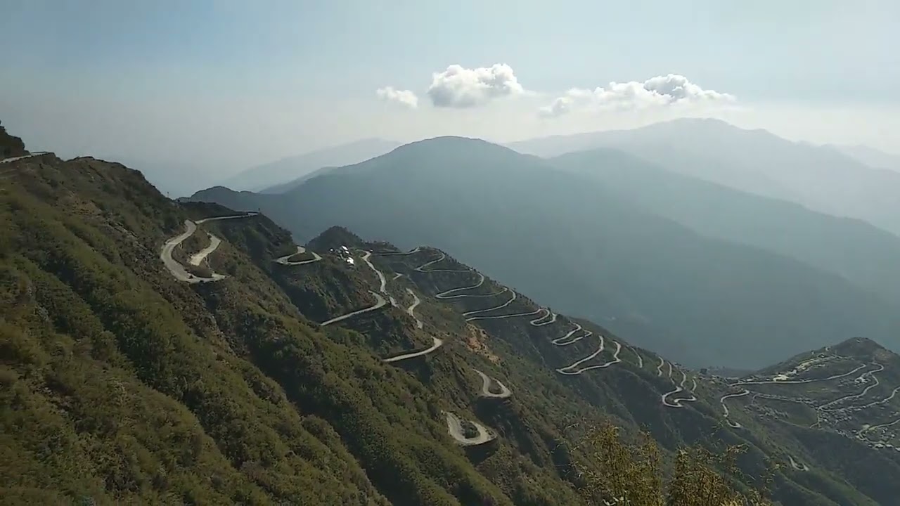 Zuluk....zigzag road