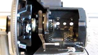 how a clutch works - internals of transmission and clutch assembly