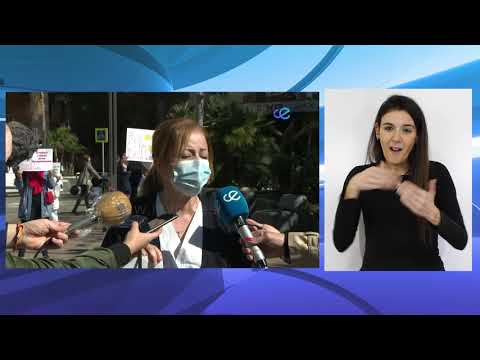 Las trabajadoras de CLECE se concentran por la “nefasta” gestión