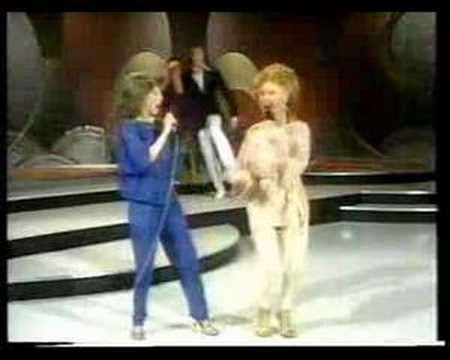 Lena Zavaroni duets with Lulu, and gets attacked b...