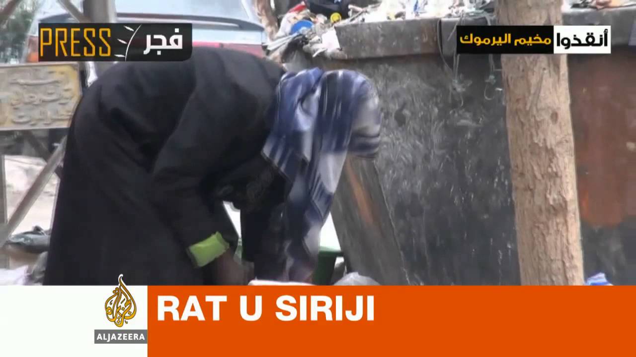 وصول المساعدات إلى مخيم اليرموك للاجئين