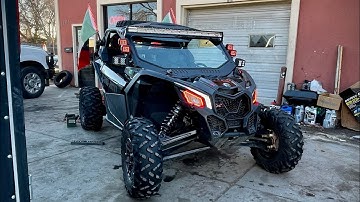 Introducing the CanAm X3 and installing a Xprite Chase Light!!!