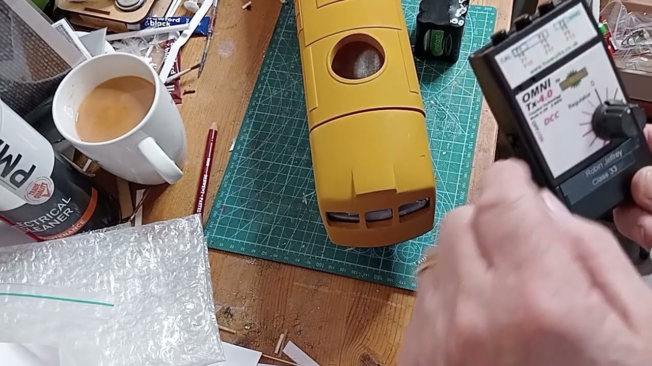 what is happening in mindful Model Maker