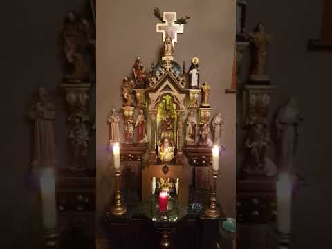 catholic-home-altar