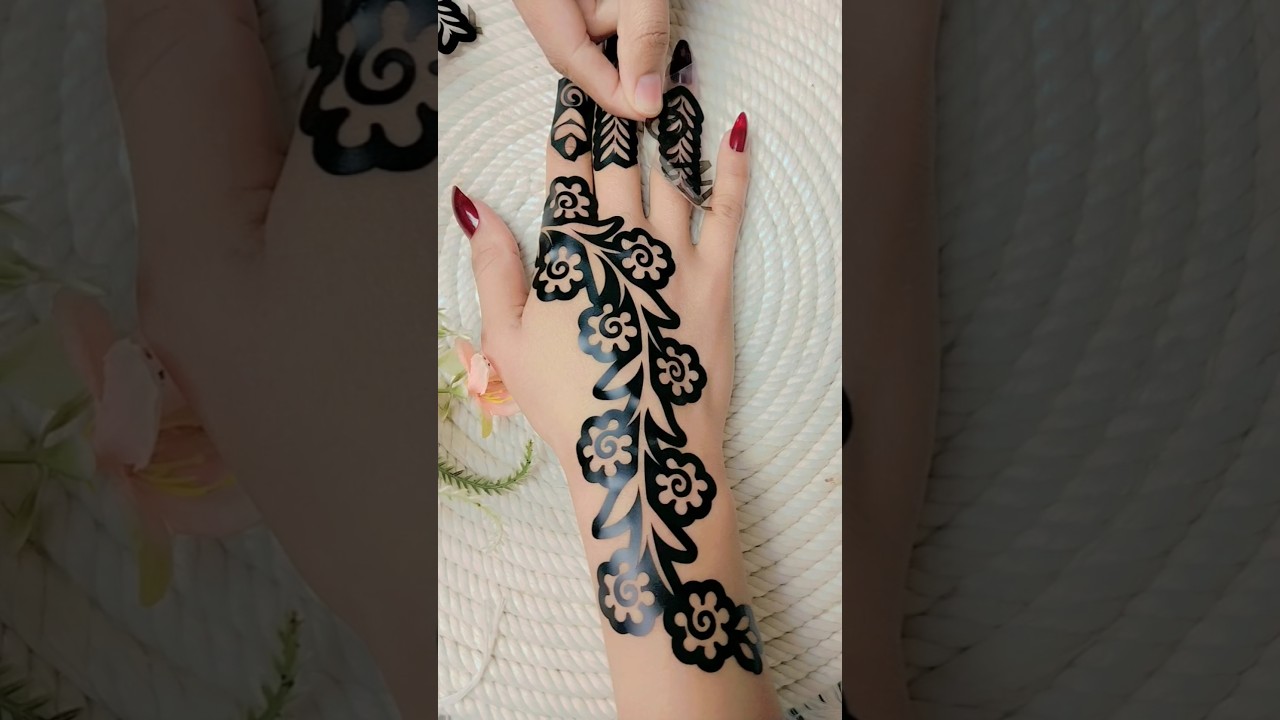 Beautiful sticker mehndi design #shorts