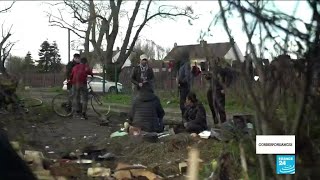 Les migrants à Calais, la vaccination au Rwanda et le tourisme de la guérilla au Salvador