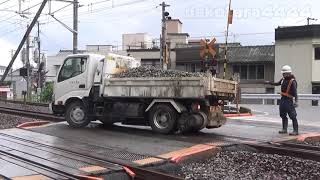 JR西日本 山陽本線 糸崎駅水没復旧作業【大雨災害復旧作業】【軌陸車】　Repairing railroad tracks damaged by heavy rain.