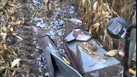gleaner combine K combining corn