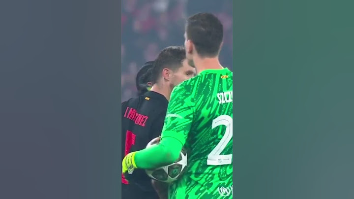 Szczęsny saves #benfica #barcelona #goalkeeper #hero #shorts #best #championsleague