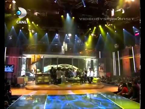 Bir Fırtına Tuttu Bizi & Güven Murat Akpınar  & Beyaz Show 25 Mayıs 2012