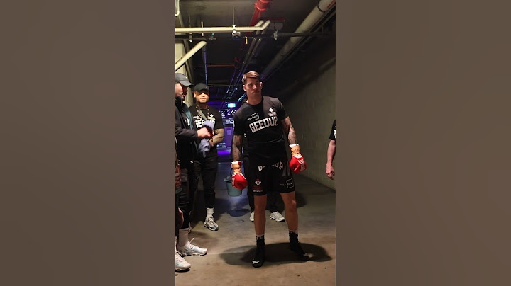 Curtis Scott moments before fight against Barry Hall.