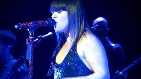 Kelly Clarkson, You Love Me, Hammond, In on  3-10-12 Video by Sam Bernero