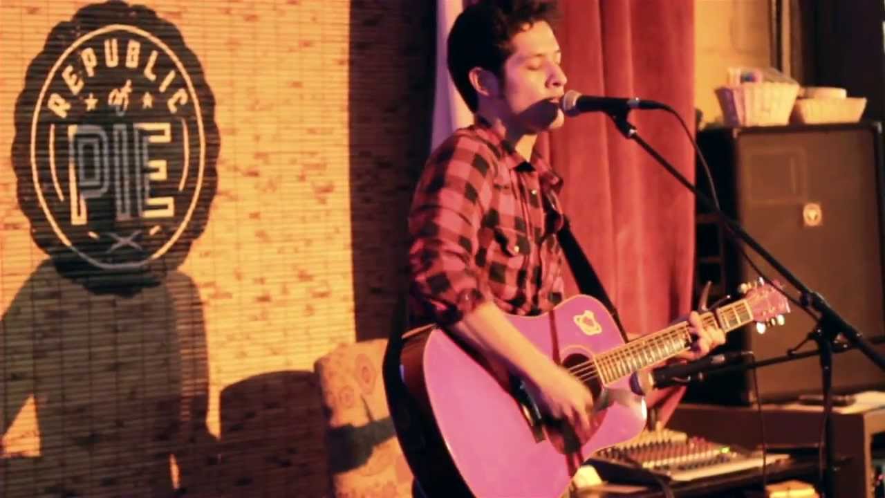 Social Bandit - "Try to Breathe" at Republic of Pie