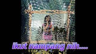 syahrini-pusing setengah mati (HD video clip)