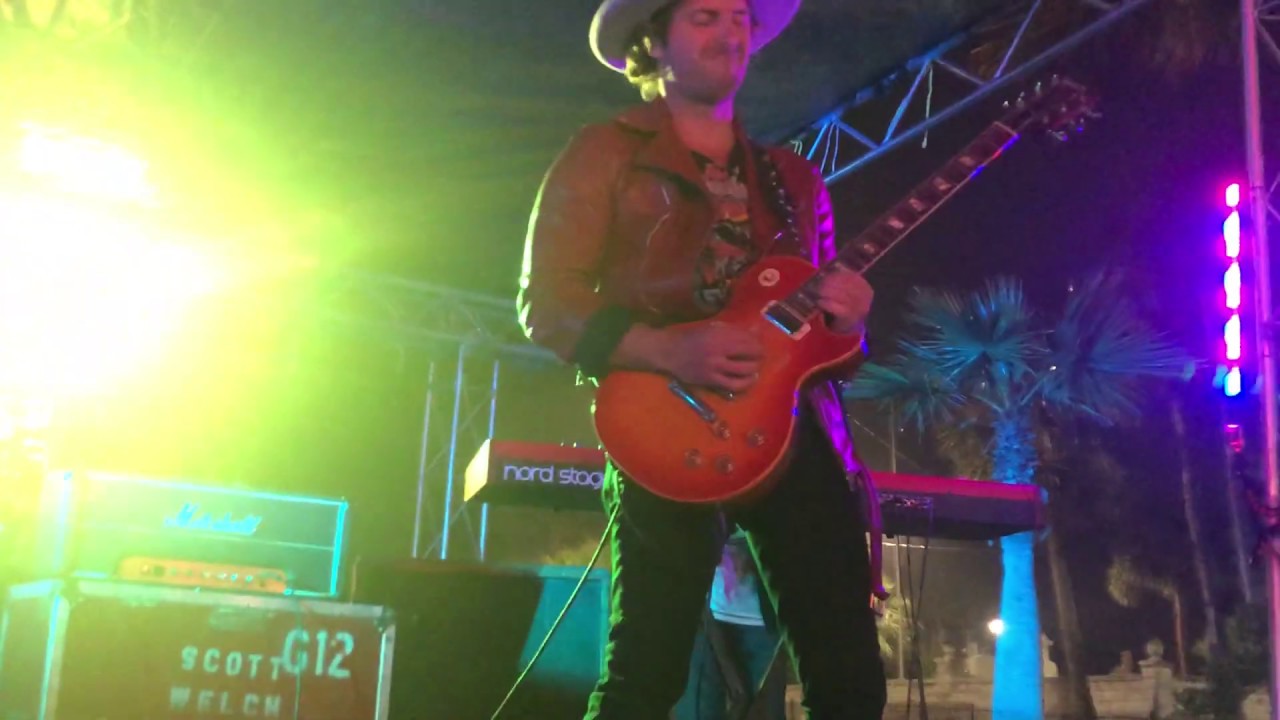 Early In the moaning