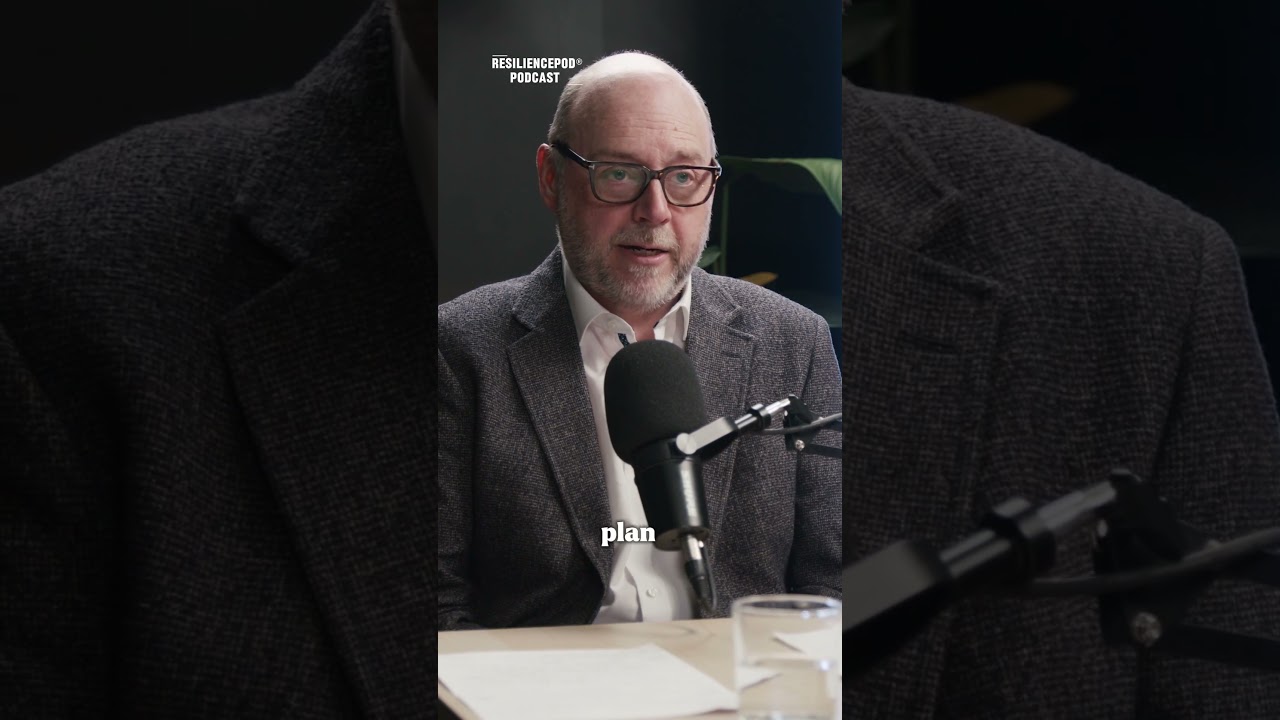 ⚡ Don’t mix them up: communicating in a crisis isn’t the same as managing the crisis.