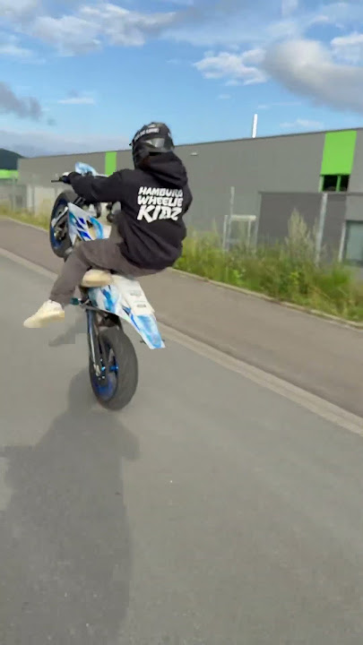 Supermoto straightline Action🔥