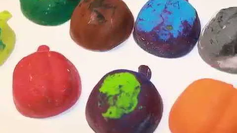 DIY Halloween Crayons