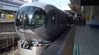 2019 西武線の特急ラビュー 池袋駅 Seibu Laview Express Train at Ikebukuro 191102