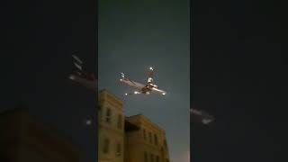 طيارة طيران الإمارات قريبة جدا من البيوت في مردف أثناء هبوطها في مطار دبي EMIRATES AIRCRAFT FLIGHT