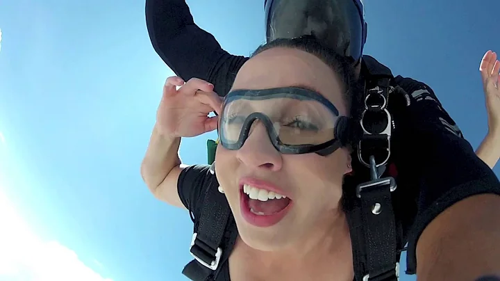 Tandem Skydive | Daisy Sanders