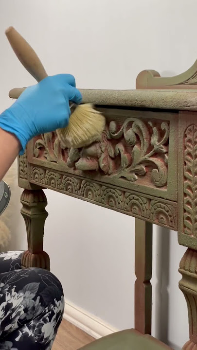 What are Chalk Paint® Waxes and How to Apply Clear Wax — Silk and