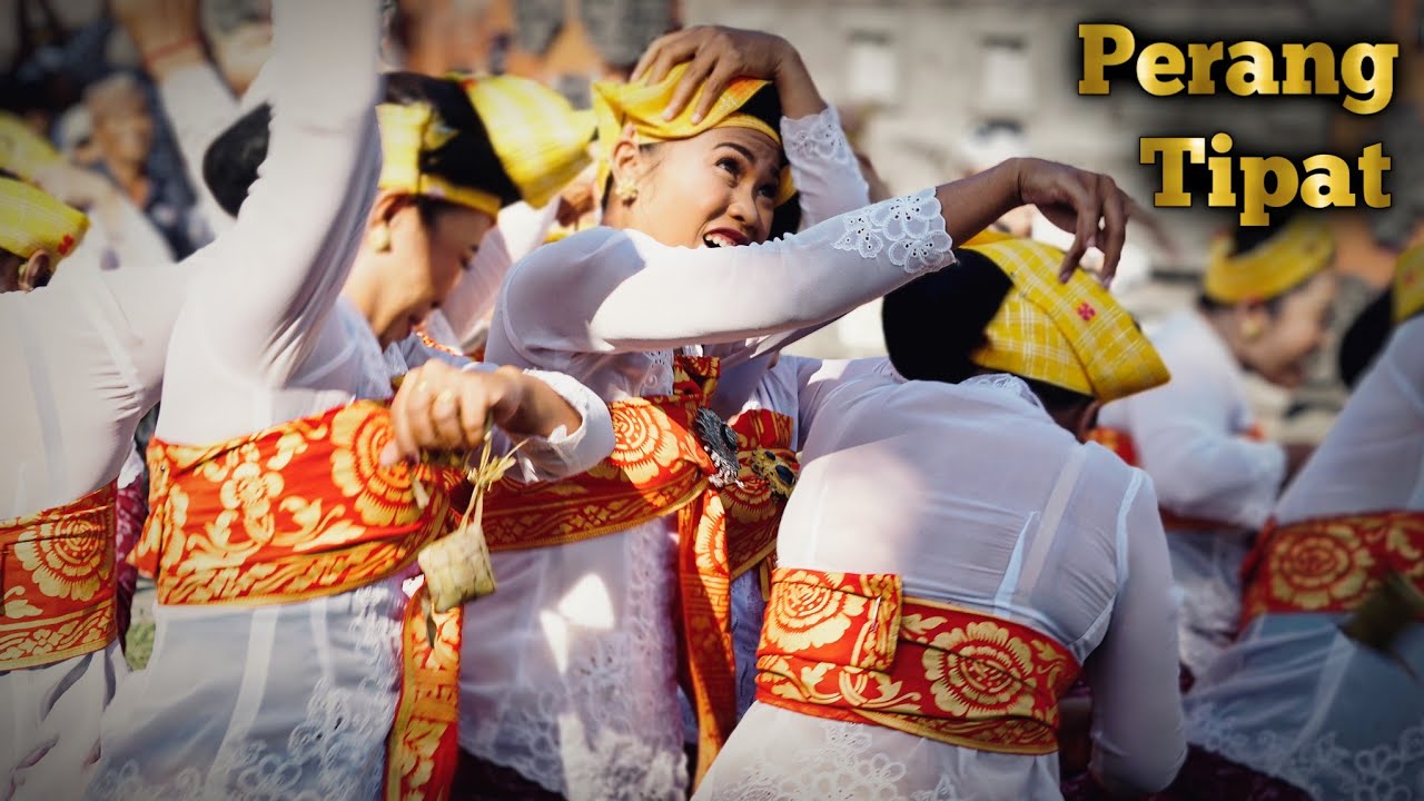 Aci Tabuh Rah, Perang Tipat Ring Desa Adat Kapal Tradisi Unik Ring Desa Adat Kapal Badung 