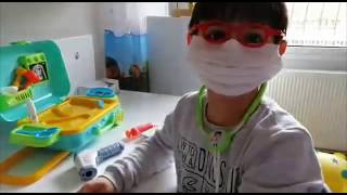 Yiğit Çok Hastalandı Doktor Amca İğne Yaptı💉😷