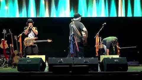 Iwan Fals_Bento_Konser Top Nation Coffi