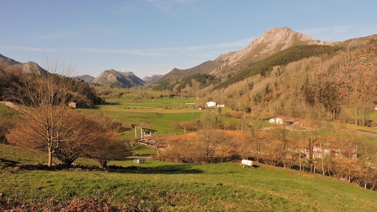 CAMINO ENCANTADO LLANES (ASTURIAS) YouTube