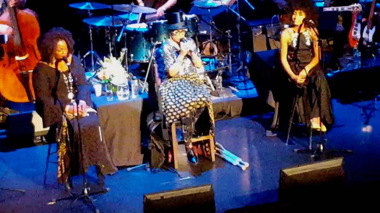 Dee Dee Bridgewater, Dianne Reeves & Esperanza Spalding live at