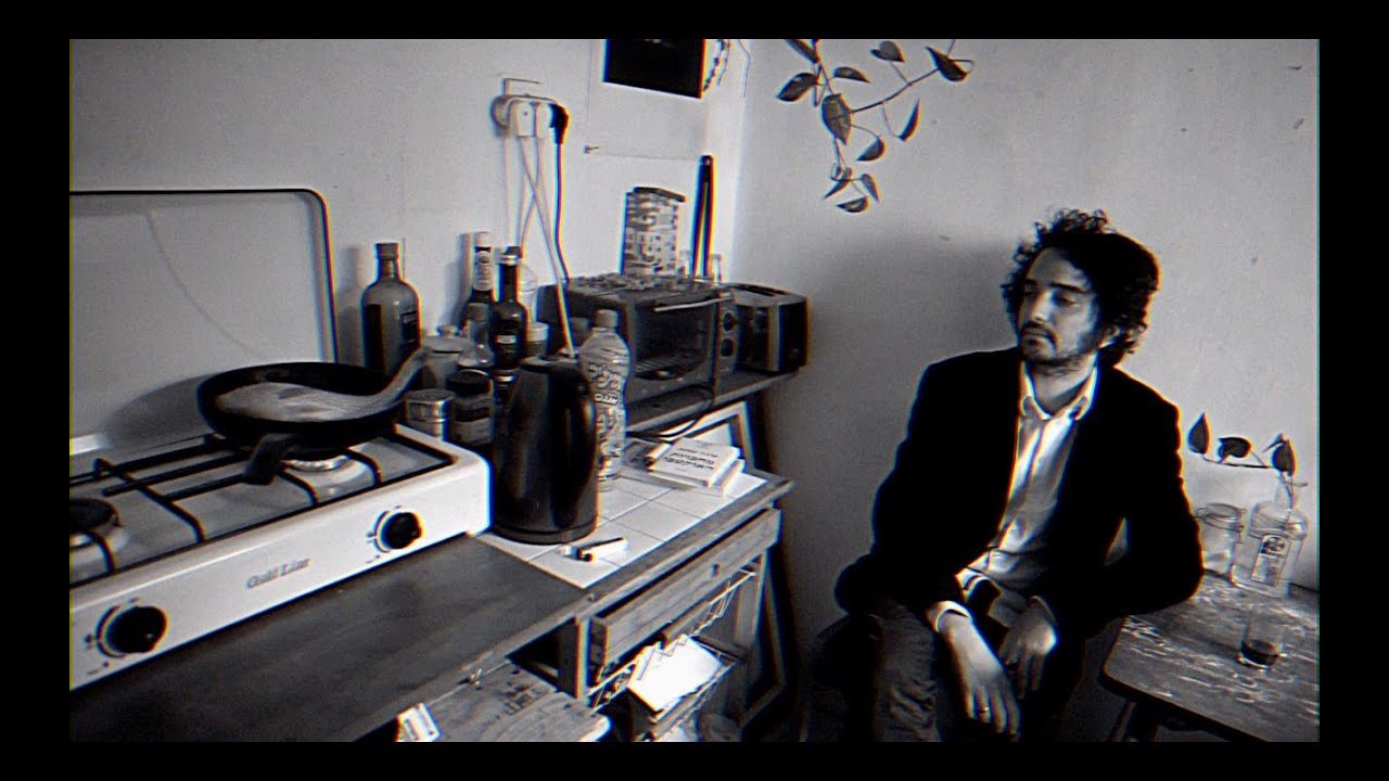 Autarkic (with Red Axes) - Golden Shades