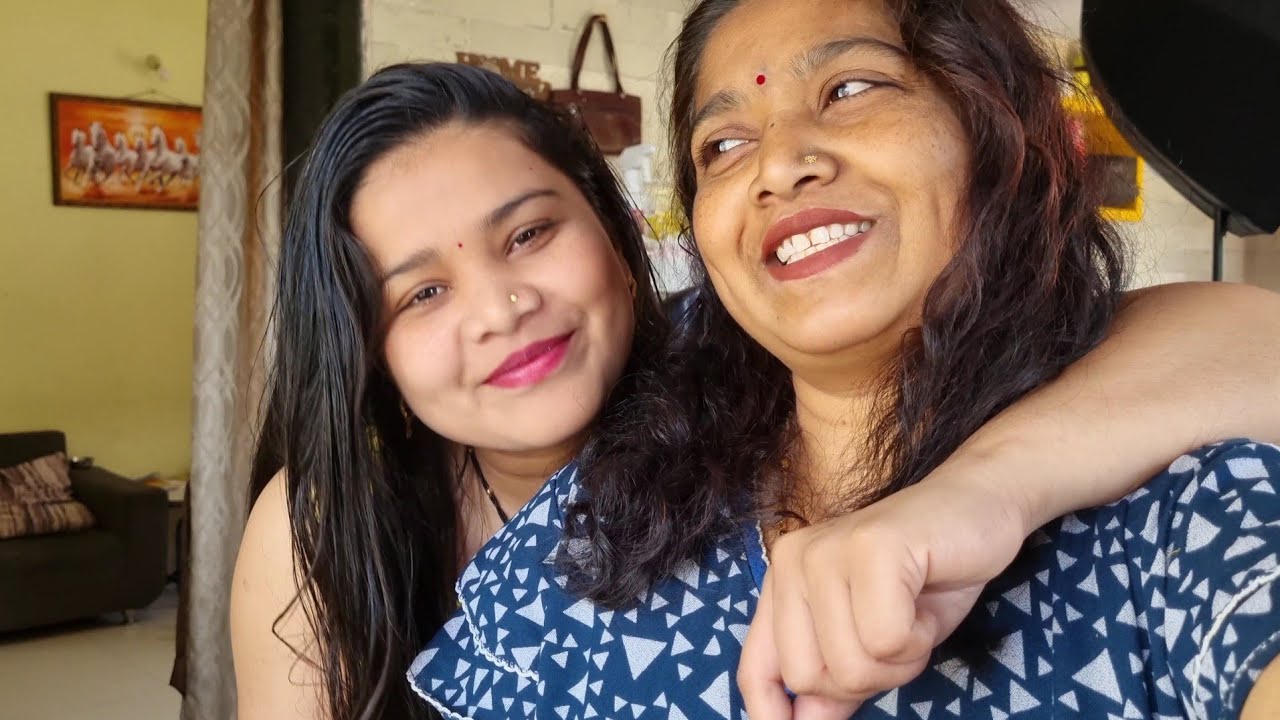 आज सकाळी सकाळी शेतात आली..😍 निसर्गरम्य वातावरण आणि मोर..🥰