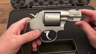 Smith & Wesson 686+ Performance Center 2.5” Revolver Unboxing
