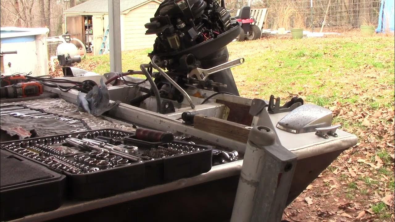PT 2 - 85 Bass Tracker Transom Replacement - first the motor. - YouTube