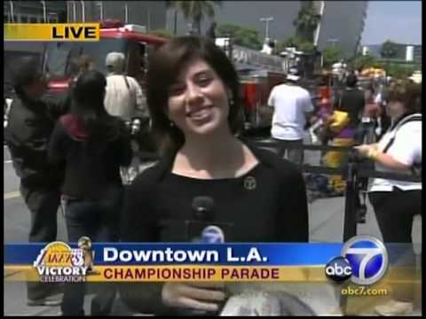 Lisa Hernandez at the LAKERS Parade (ABC7 Los Ange...