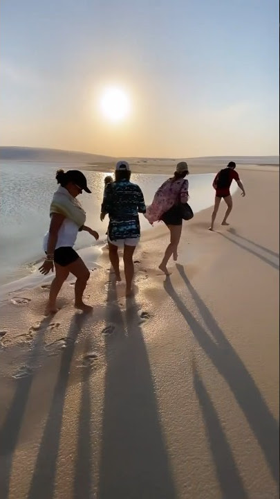 Vocês brincariam na areia movediça? 😂🤝 #trip #lencoismaranhenses