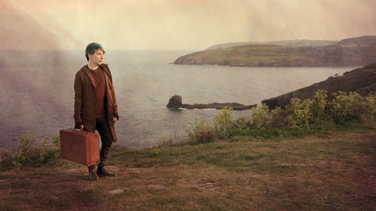 Rowan Stuart - Things We Left Behind (Official Music Video) Rowan Stuart - Things We Left Behind (Official Music Video)