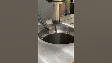 large gantry CNC machin work on metal parts#CNC #machine #CNCMachine #machinetool #Precision#SYNECNC