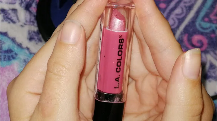 ASMR Lipstick sounds (tapping, lid sounds, lid rattling) for 2 minutes