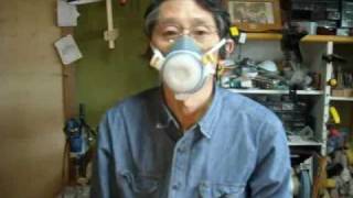 眼鏡を落とさない防塵マスク装着法How to wear a dust mask which do not drop gl